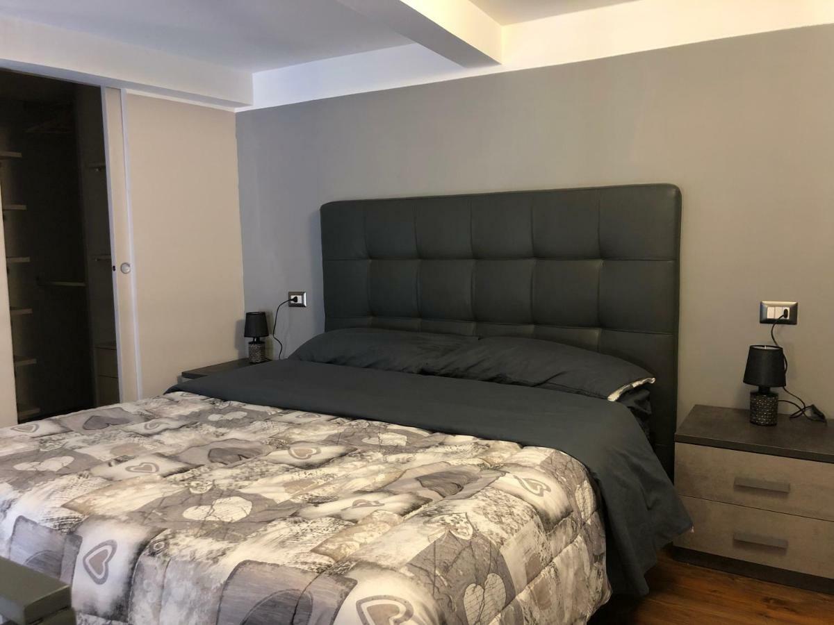 Foria 58 Apartaments Napoli Esterno foto